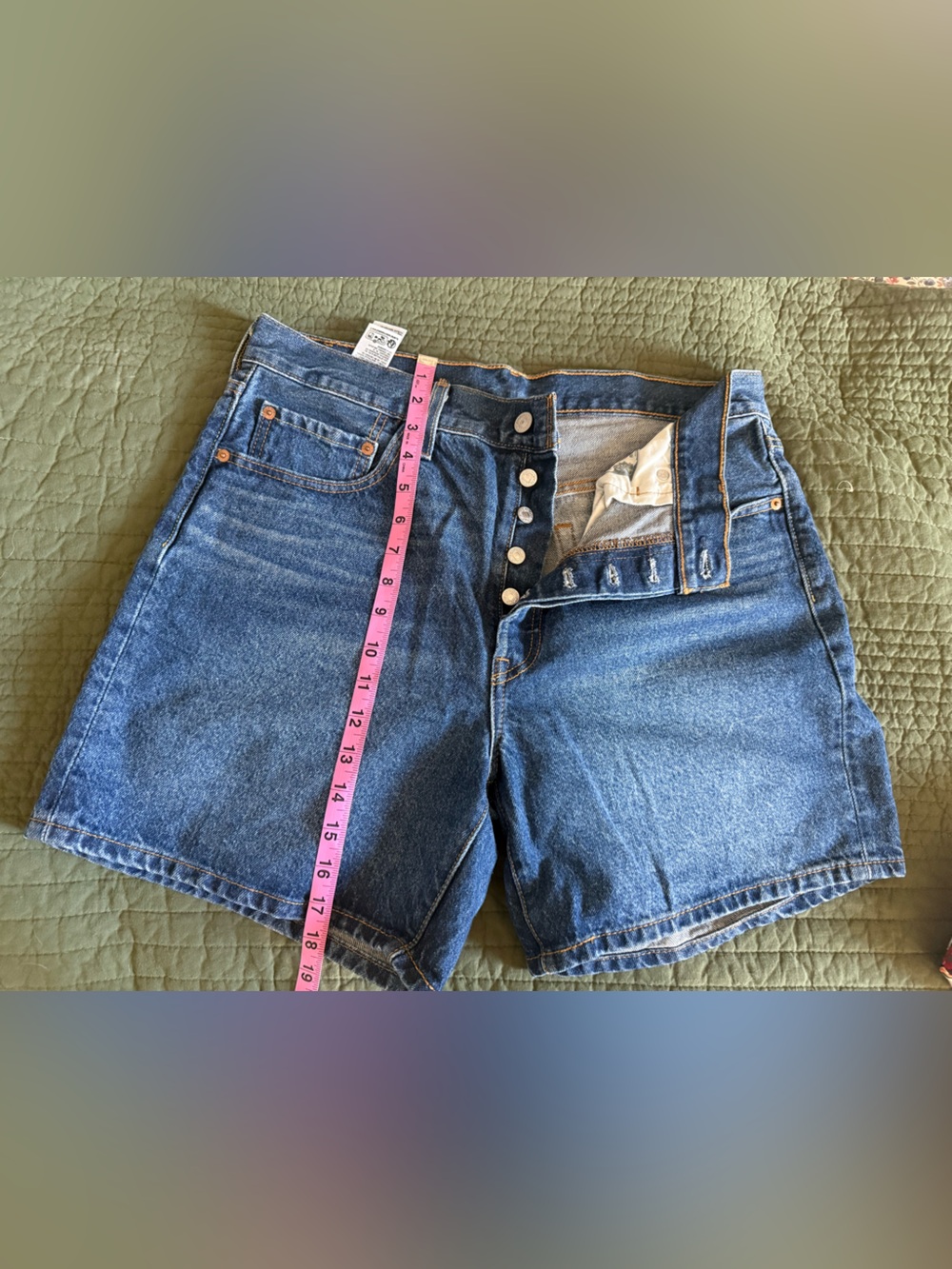 Levi's High-Rise 501 Denim Shorts with Button Fly - sz 32